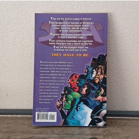 DC Comics JLA Strength in numbers graphic novel - Picture 3 of 4